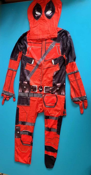 Спайдърмен Спайдър-Мен Дедпул  Spider-man Deadpool avengers  костюм