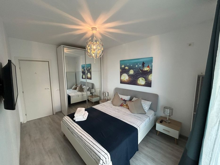 Apartament 2 camere in bloc Promenada cu vedere la mare