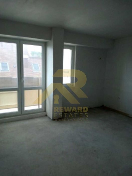 Продава се Тристаен апартамент в София, Център - 106 кв.м за 1965 €/кв.м - Снимка #8