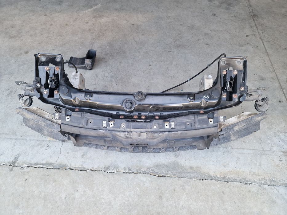 Trager complet  fara radiatoare  bmw f30 f31 m pachet sau standard