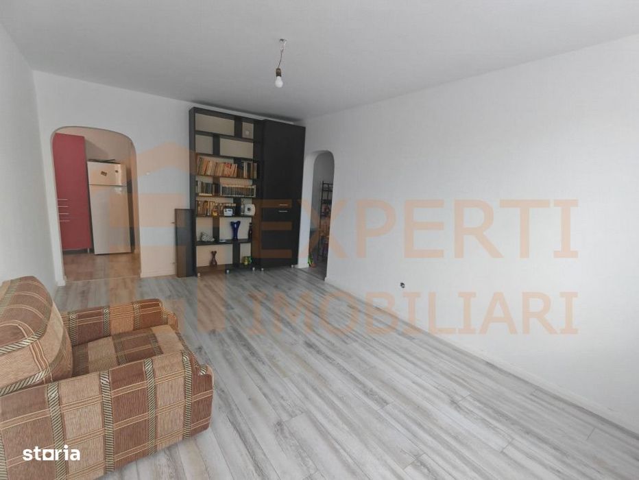 Apartament 3 camere de vanzare in zona Far, Constanta