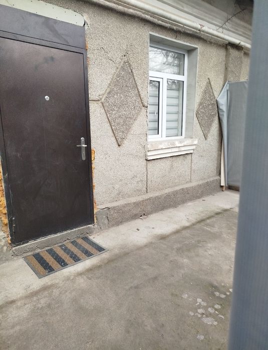 Аренда  2× комнатный участок дом ориентир Антей ! Можно под офис!