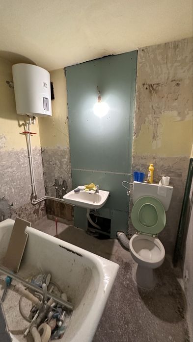 Garsoniera 25 mp plus balcon