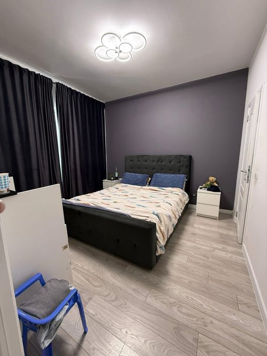 Proprietar - vand apartament