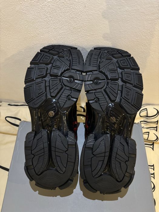 Balenciaga runner graffiti