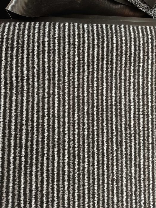 Ликвидация на алуминиеви изтривалки с мокет и размер до 75см ширина