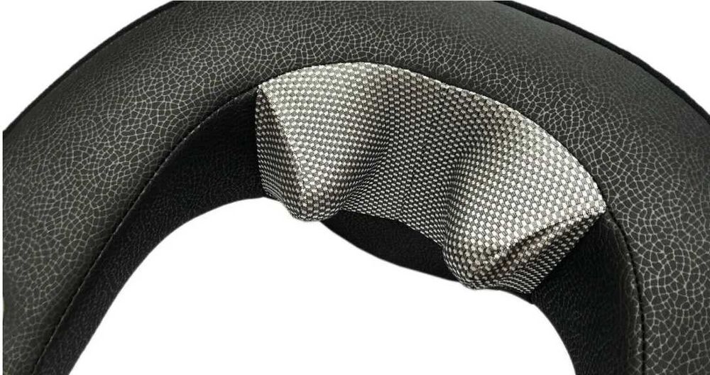 Уред за шиацу масаж Medisana NM A81 Масажор за врат шиацу възглавница