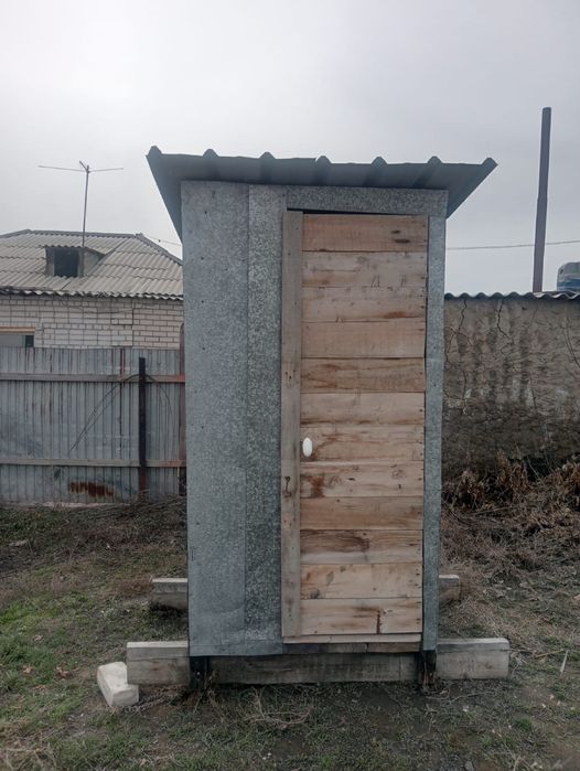 Продам новый уличный туалет