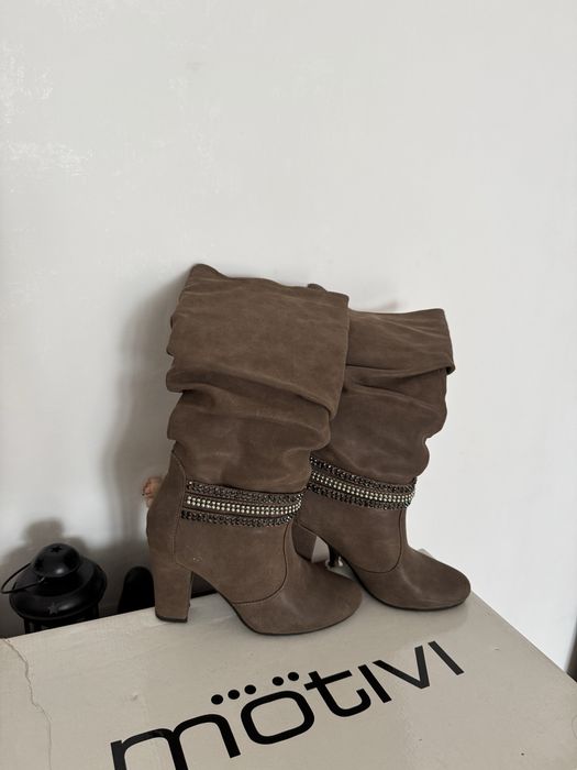 Продам сапоги Motivi новые