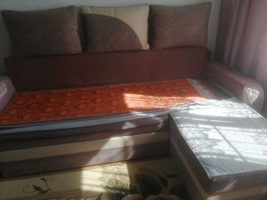 Продам диван с креслом
