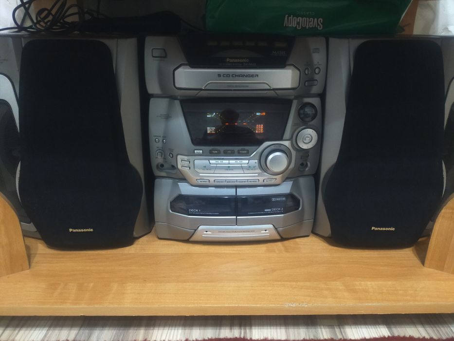 Музыкальный центр