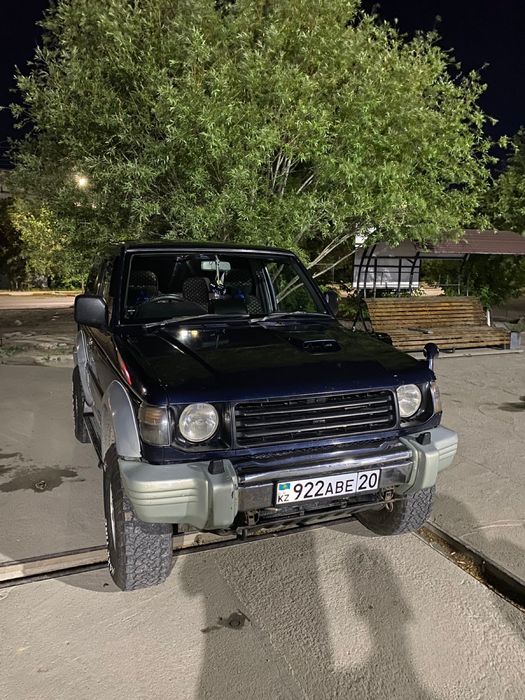Продам Мицубиши паджеро
