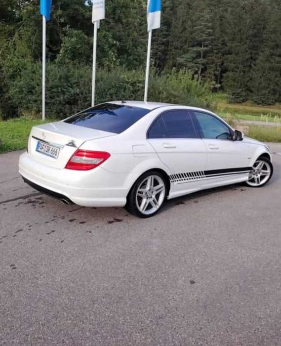 Mercedes-Benz C 280 W204 – PACHET AMG –  231 CP – An 2008