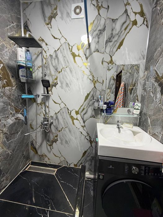 Своя продаётся квартира Юнусабад 11кв. Мега планет