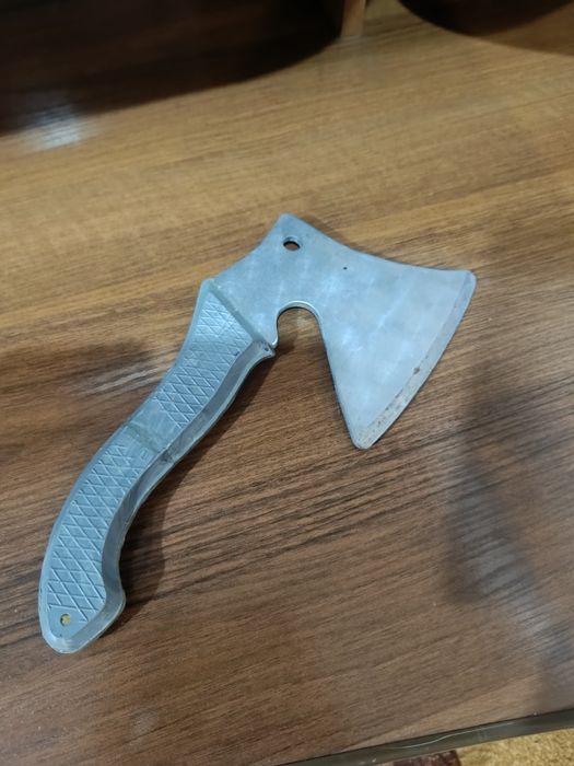 Топорик кухонный.