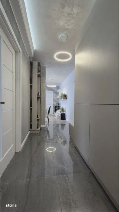 Apartament DEOSEBIT, 3 camere, TERASA, parcare, zona BMW