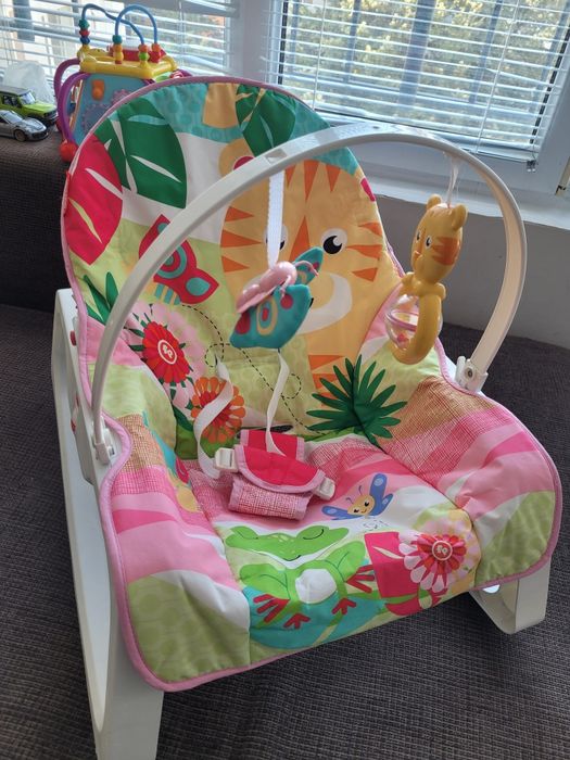 Бебешки и детски шезлонг fisher price gnv70