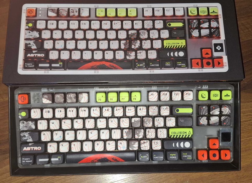 Tastatura QwertyKey 80 Astro Bluetooth Wireless Hotswap RGB