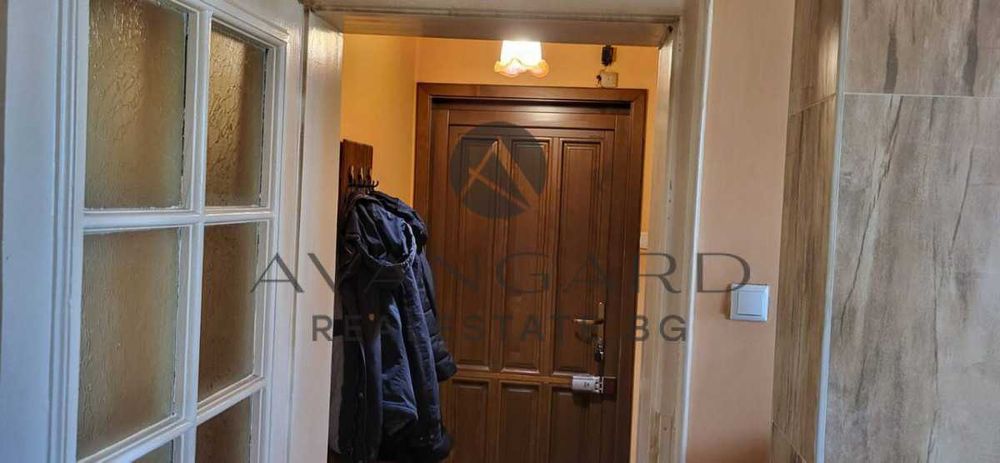 Продава се Тристаен апартамент в Пловдив, Център - 80 кв.м за 1496 €/кв.м - Снимка #8