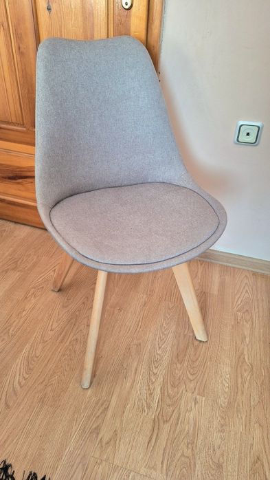 Трапезна маса IKEA VIHALS