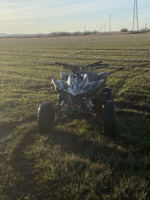 Продам квадроцкл 200 кубов двигатель от мотоцикла