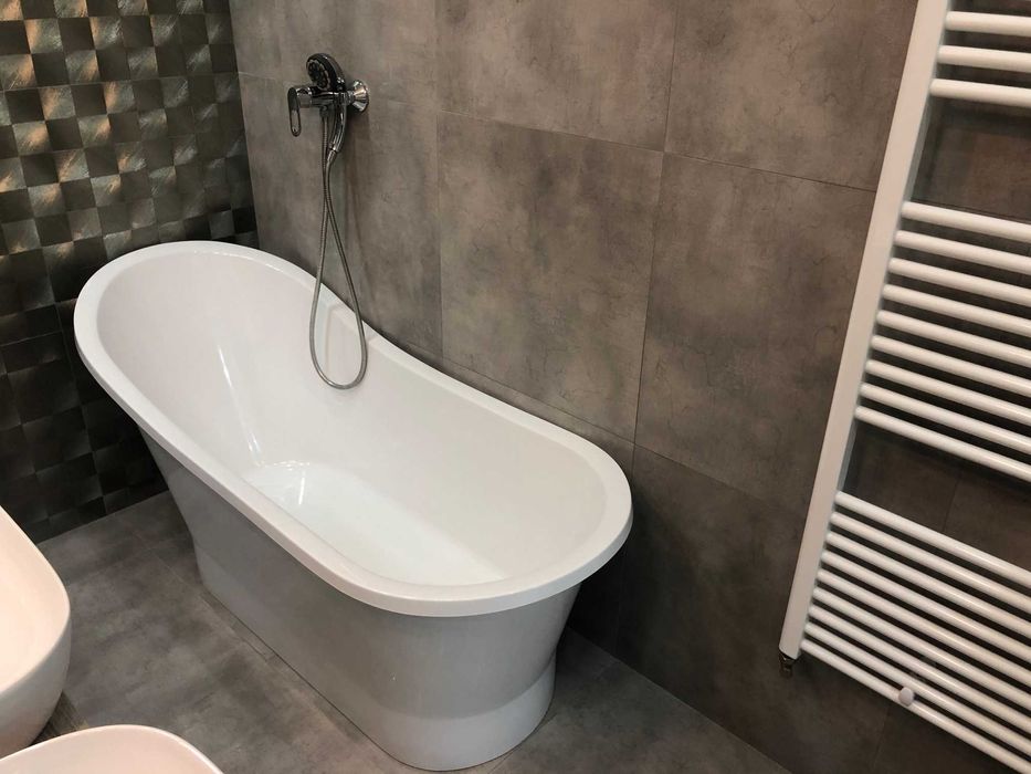 Apartament PentHouse 4 camere 170mp utili , Zona Gara / IC Bratianu 26 etajul 1 pretabil si birou Vis A Vis De Policl. CFR Aqualex