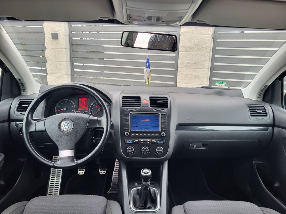 golf 5 GT, 1.6 MPI 102cp, navi, trapa