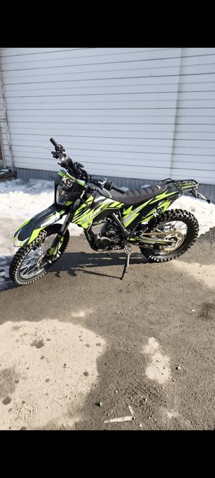 Мотоцикл эндуро zuumav