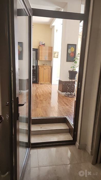 Сдаем 2000$.  Продаем или обмен своя квартира плюс участок 2 сотки