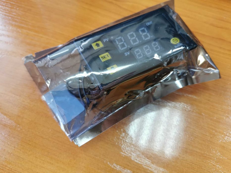 12V Цифров термостат W3230 DC 12V