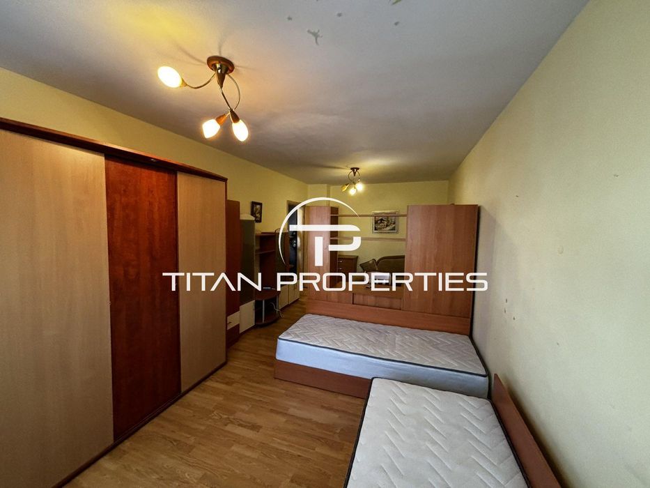 Дава се под наем Двустаен апартамент в Бургас, Лазур - 65 кв.м за 357 € - Снимка #1