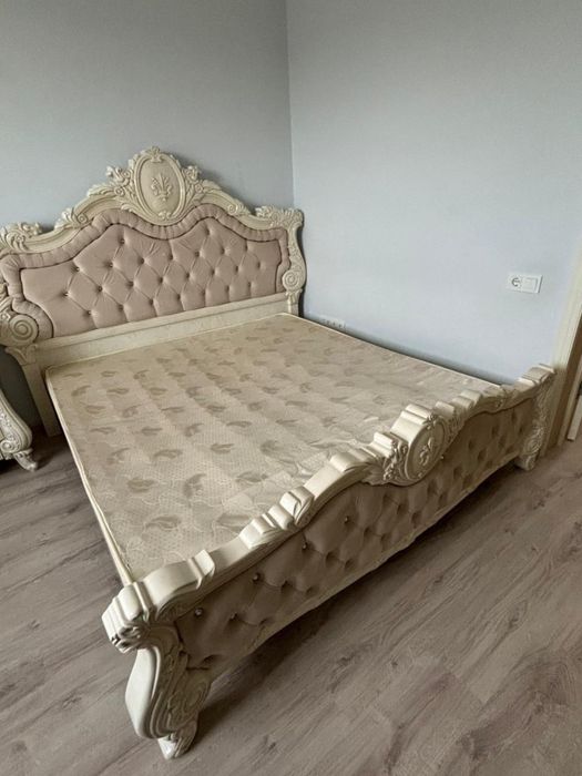 Кровать двухспальная