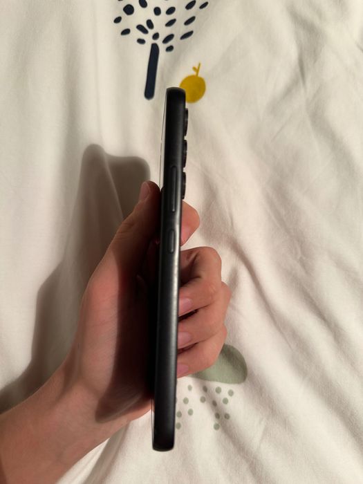 Samsung a54 5G 128gb със счупен лед дисплей