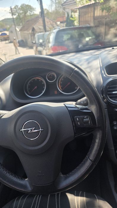 Opel cursa d an 2011