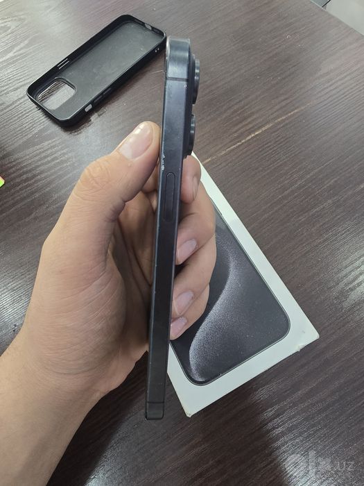 Iphone 15pro max 256Gb xotira usually kormagan karobka dakiment