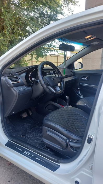 Продам Kia Rio 2013 г.