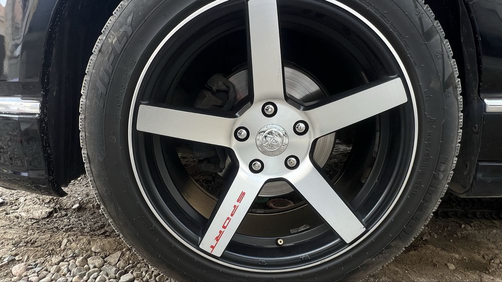 Продам комплект шины с дисками