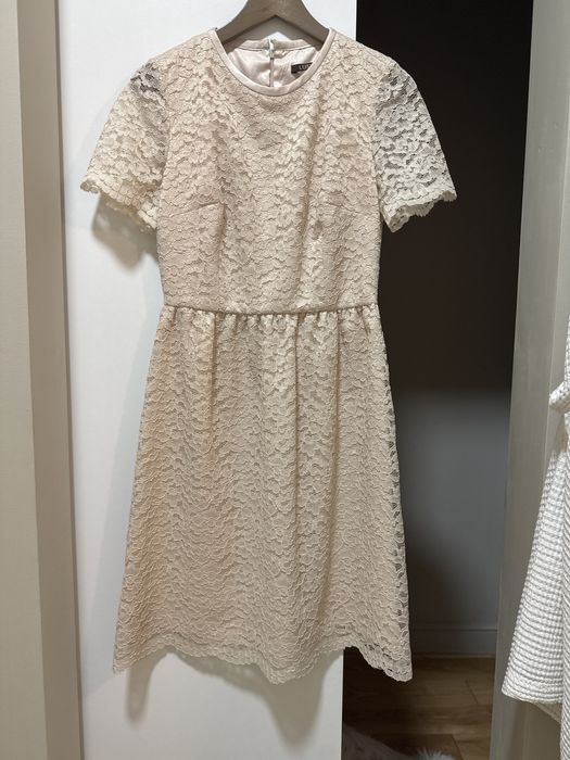 Продаю платье Lusio  , в идеальном состояние