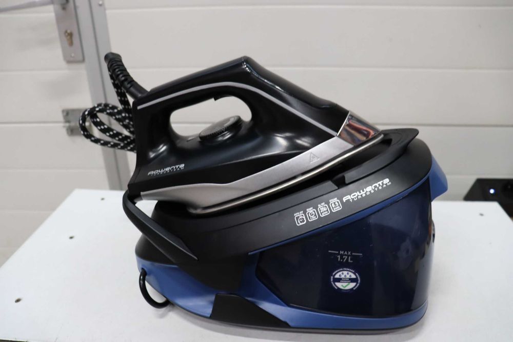 Rowenta VR8325 Турбо пара ютия, 2600W, 350 г/мин парен удар, 1,7л