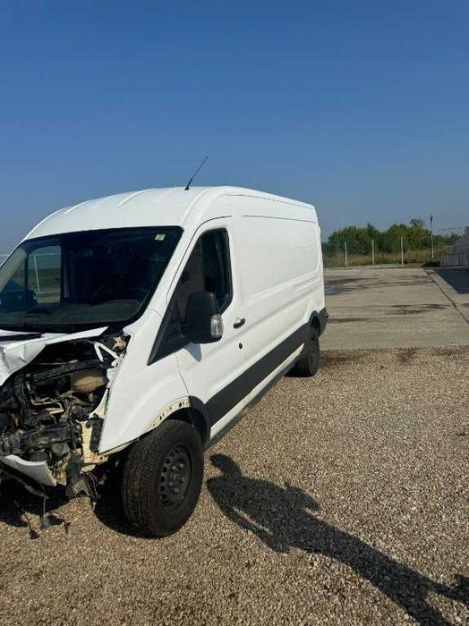 Usa stanga fata echipata Ford Transit 6 2015