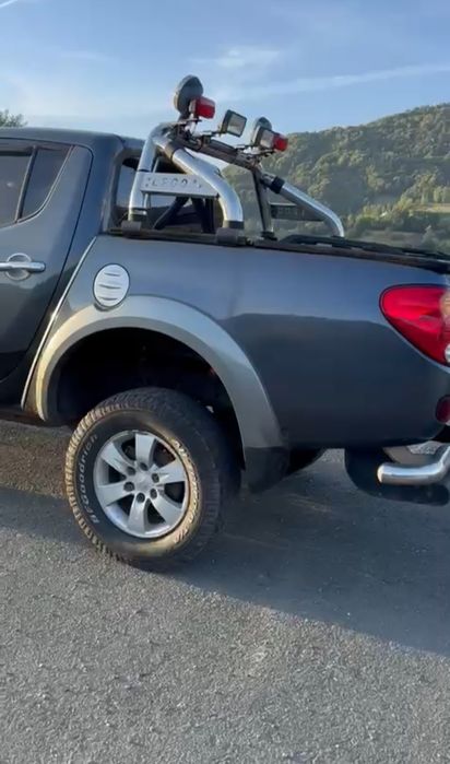Mitsubishi L200 volan dreapta probleme sasiu