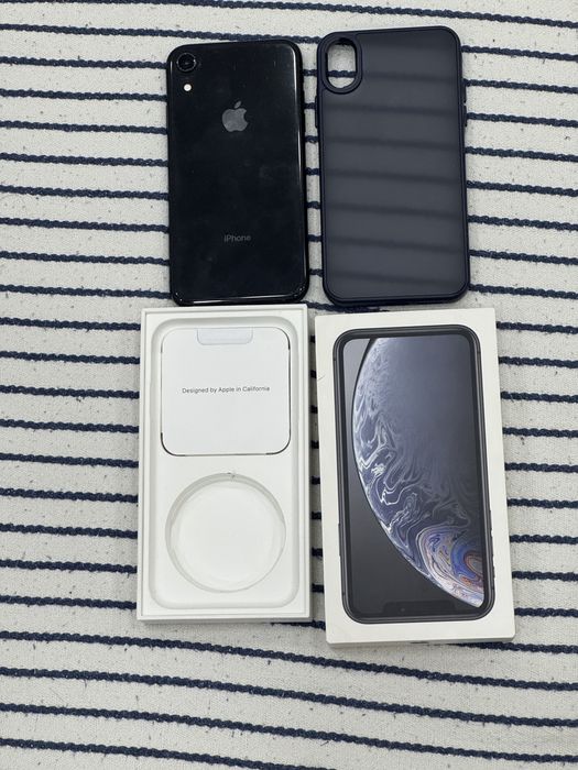 iPhone Xr 64Gb айклауд блок, без ремонта
