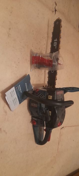 Продаю Бензопилу