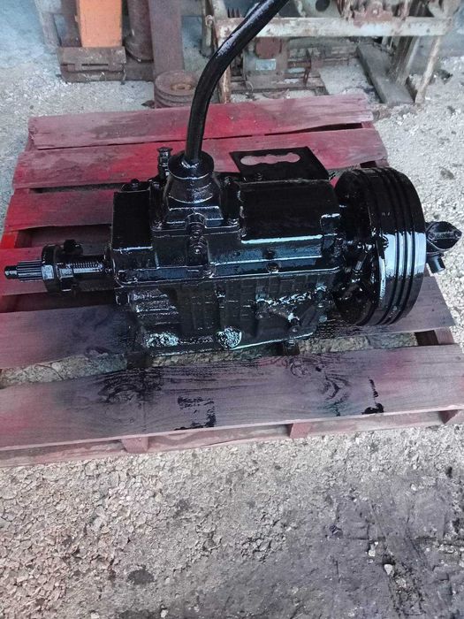 части за ЗИЛ, скоростна кутия за ЗИЛ с редуктор и помпа