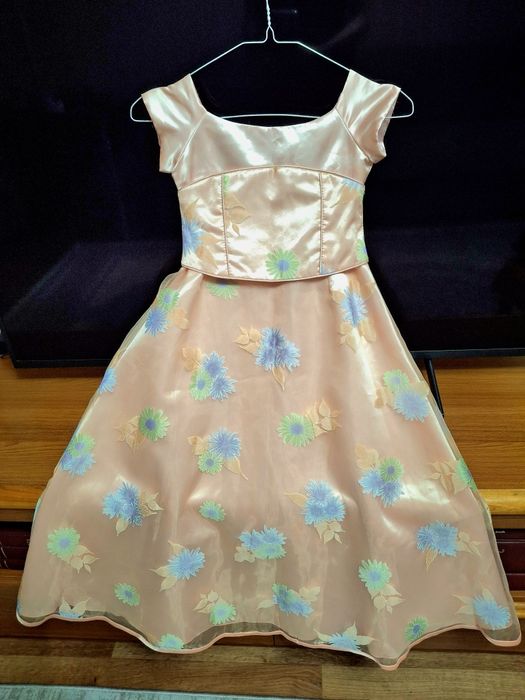 Продаётся детское платье