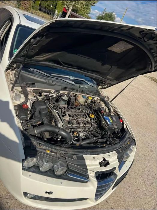 Vând Alfa Romeo 159 în stare bună