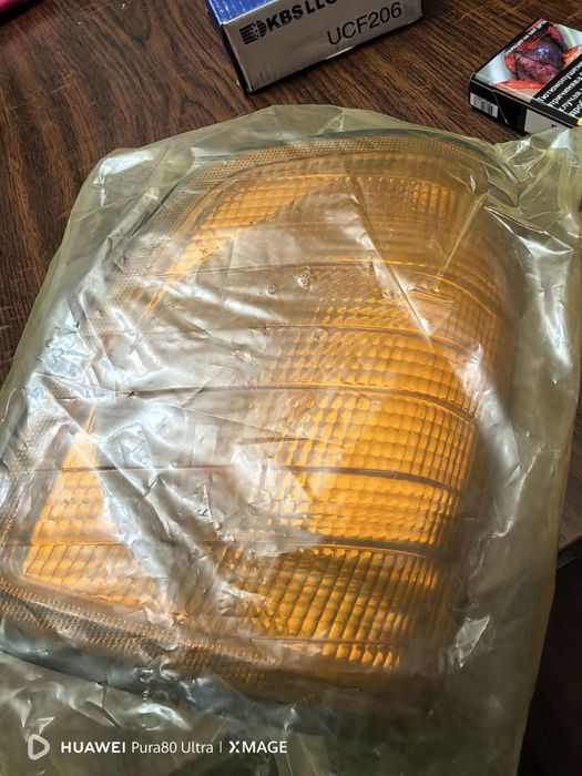 Нов Преден Ляв Мигач (Оранжев) за Mercedes W124 (1984-1992) - DEPO 2бр