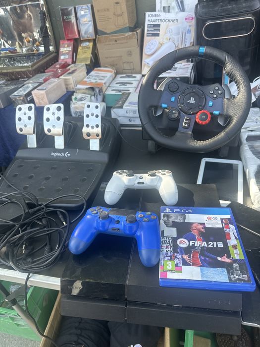 Vand playstation 4 + volan Logitech g29