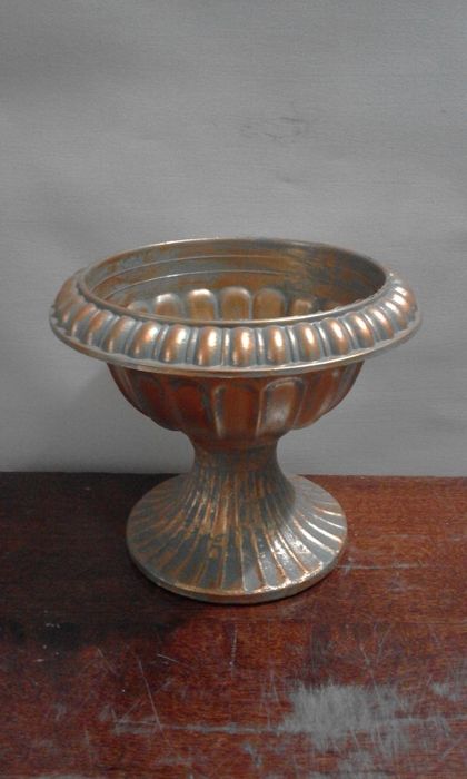 Фонтанчики комнатные и улечные