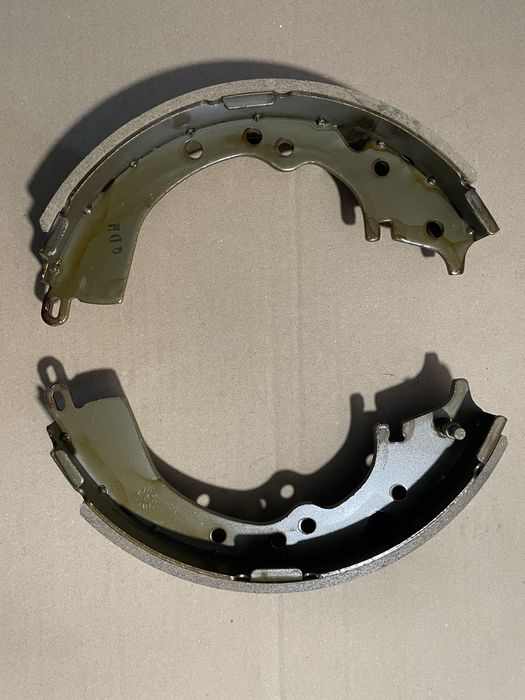 Колодки тормозные барабанные Toyota